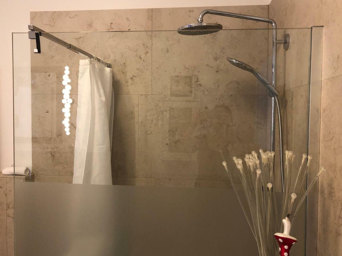 Ferienwohnung Burgenblick Mit Blick Auf Риденбург Екстериор снимка