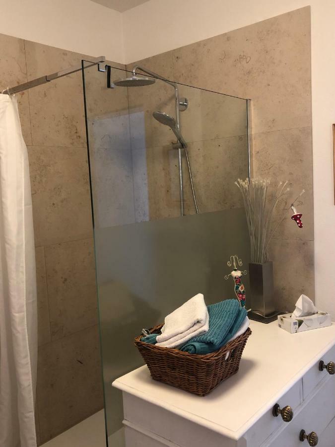 Ferienwohnung Burgenblick Mit Blick Auf Риденбург Екстериор снимка